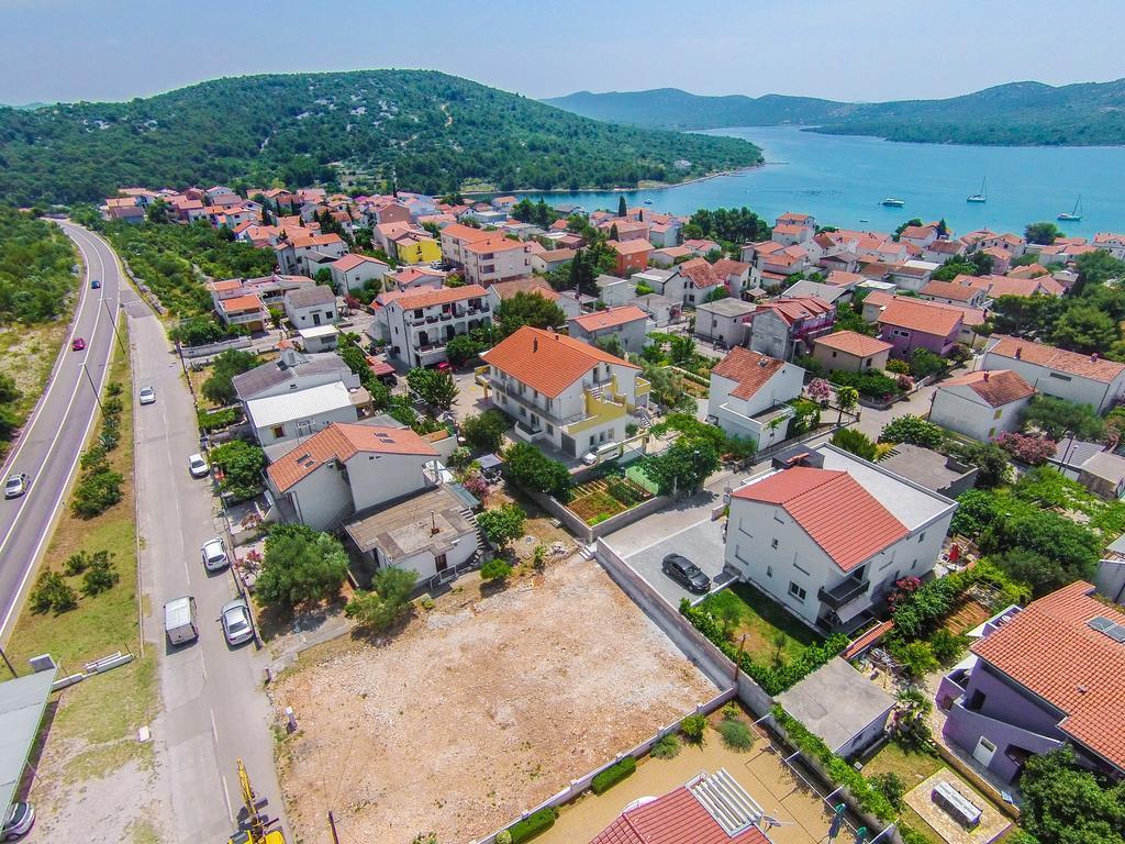 Apartments Zoran Pirovac Exterior foto