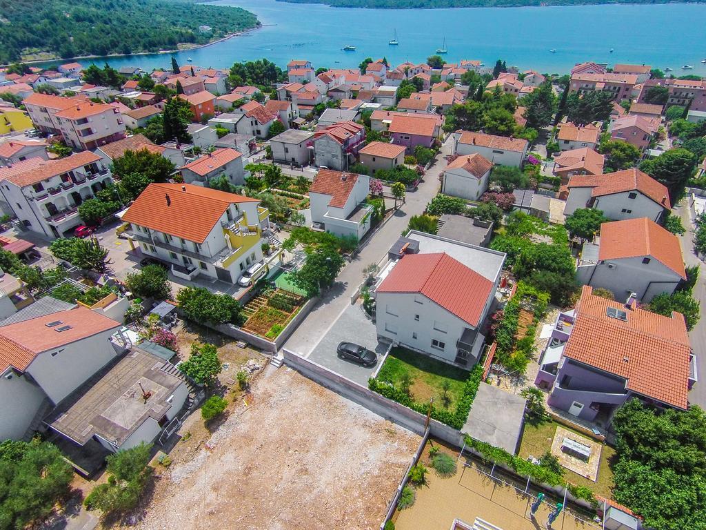 Apartments Zoran Pirovac Exterior foto